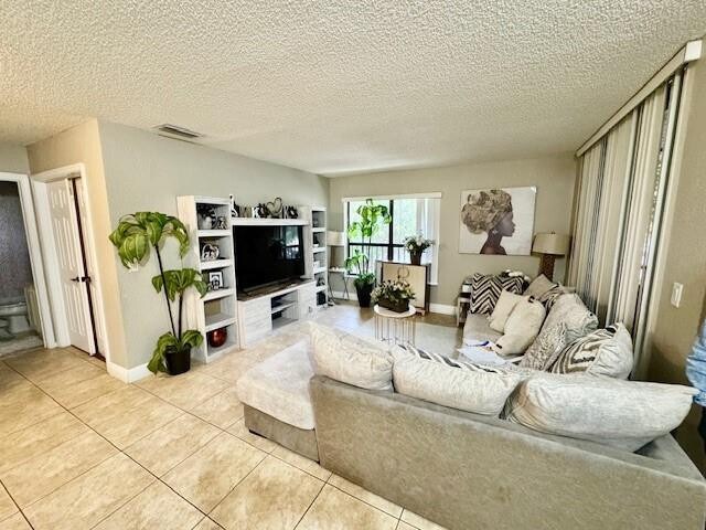 Foto del edificio - 2486 NW 49th Terrace