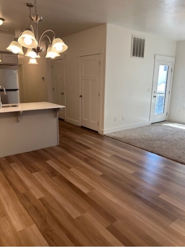 Foto del edificio - 3 bed 2 bath condo for rent in Saratoga Sp...