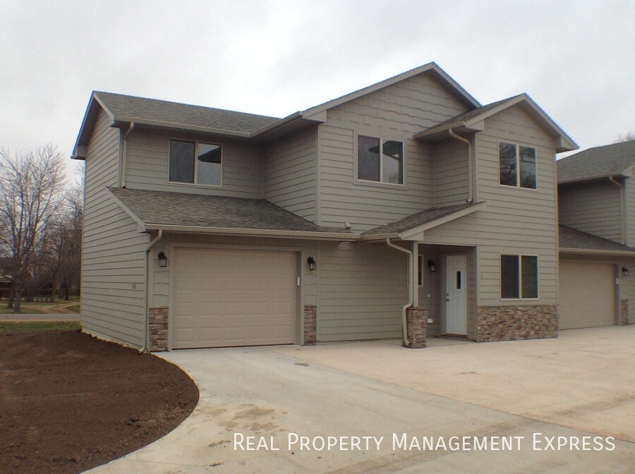 Foto principal - Perfect 2 Story 2 Bedroom Town Home in Har...
