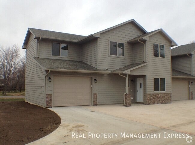 Building Photo - Perfect 2 Story 2 Bedroom Town Home in Har...