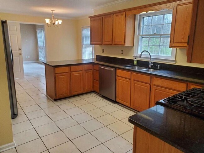 Building Photo - 9785 Hightower Rd