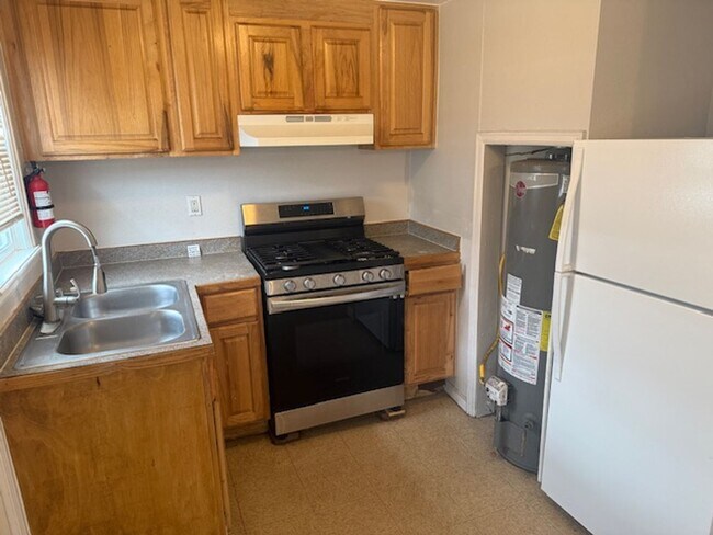 Foto del edificio - 1-Bedroom Apartment in Commerce City