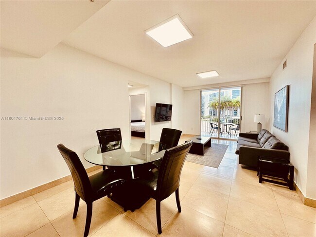 Foto del edificio - 185 SE 14th Terrace
