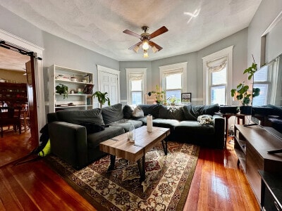 Building Photo - 121 Lowell St