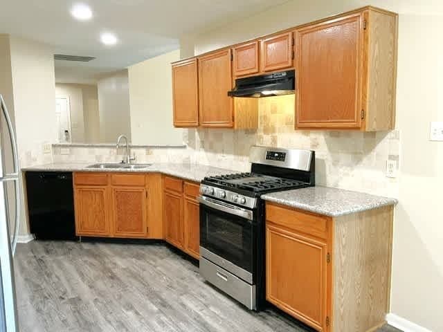 Foto del edificio - 4330 Spoonbill Dr