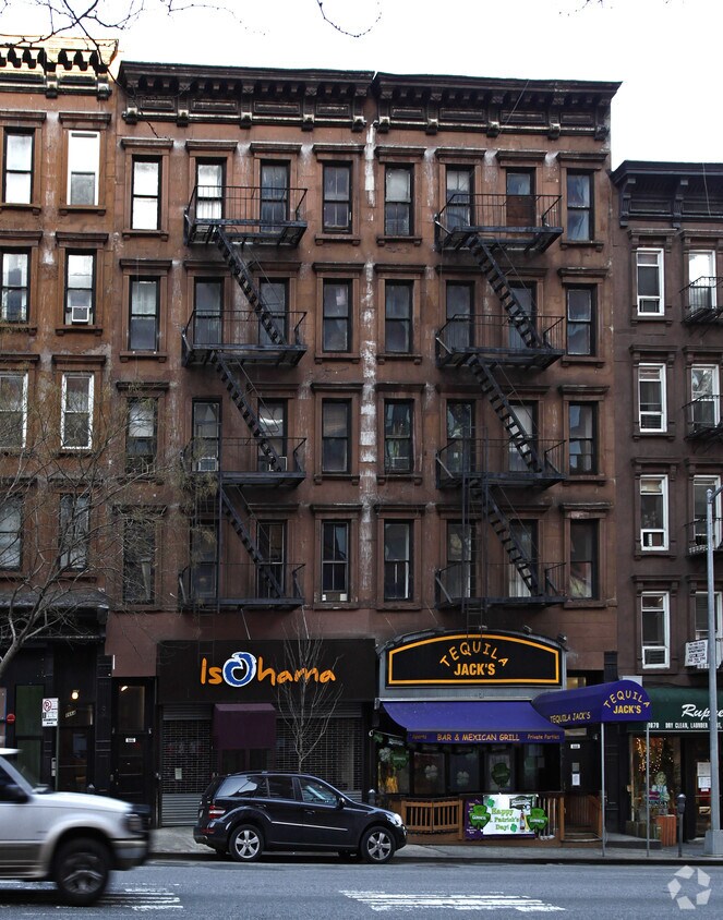 Primary Photo - 1668 Third Ave