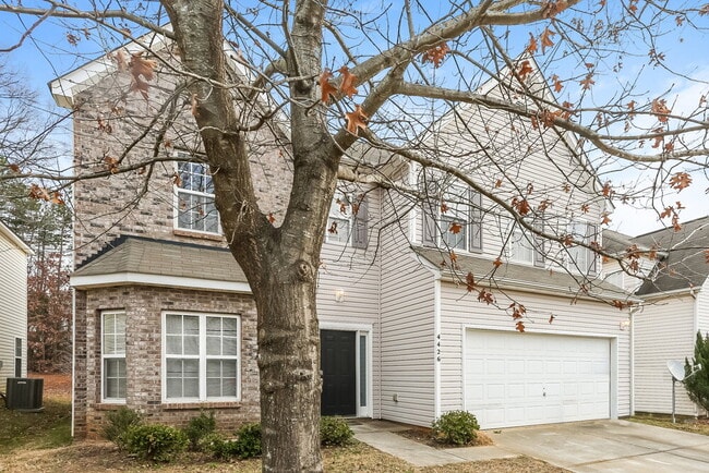 Building Photo - 4426 Oakburn Drive