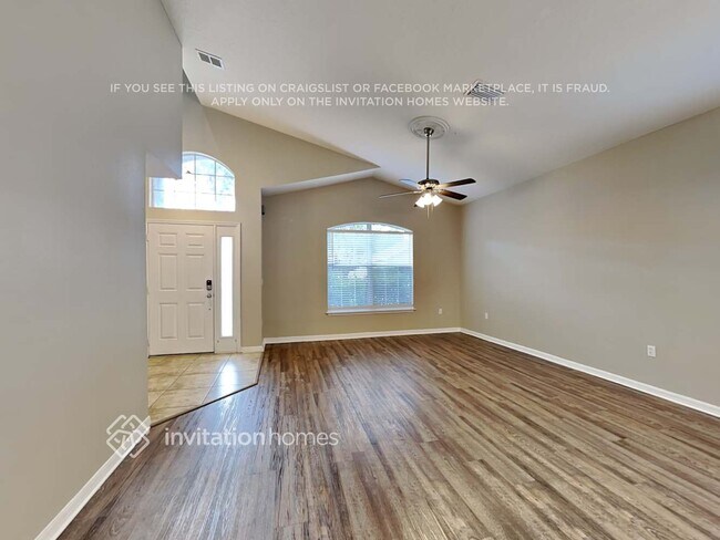 Foto del edificio - 12130 Colony Lakes Blvd