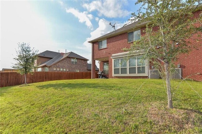 Building Photo - 112 Ridgewood Dr