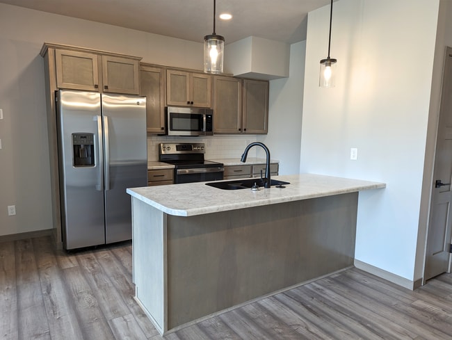 Building Photo - 6705 W Gresford Pl