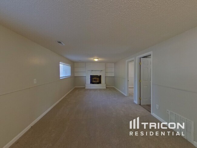 Foto del edificio - 7220 Fortman Terrace