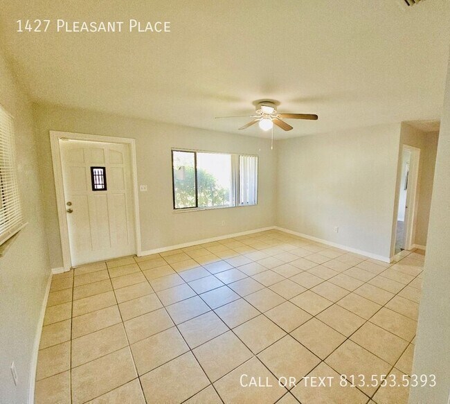 Building Photo - 1427 Pleasant Pl
