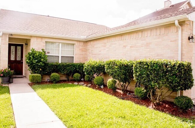 Building Photo - 14111 Prosperity Ridge Dr