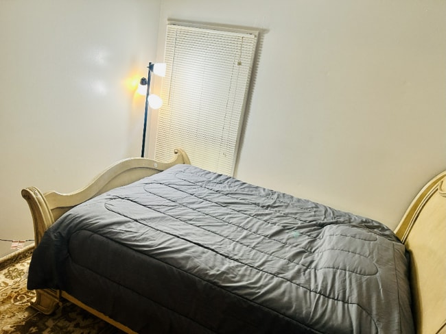 Photo - 11381 Laurelwalk Dr Apartment