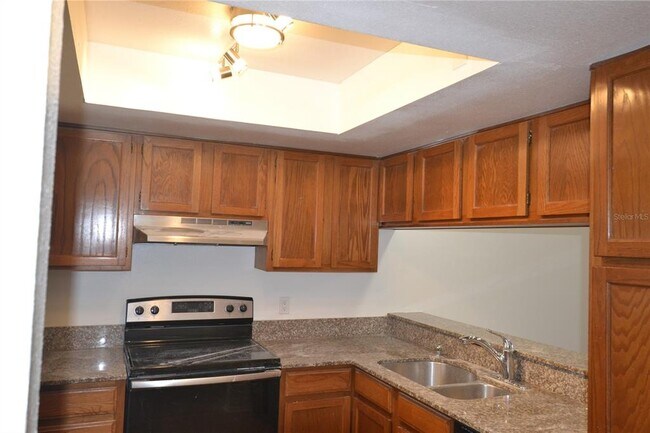 Foto del edificio - 209 Woodlake Wynde
