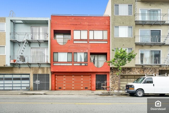Building Photo - 427 25th Ave