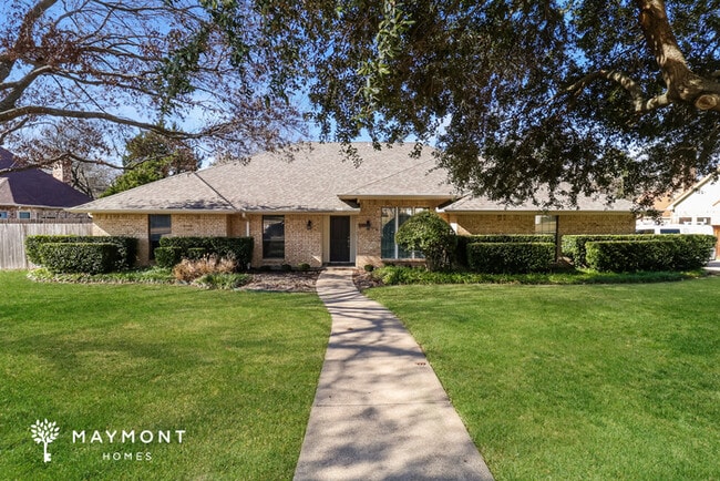 Building Photo - 1051 Nottingham Dr