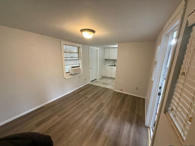 Photo - 1233 Virginia Dr House