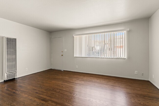 Foto del edificio - 1545 166th Ave