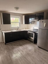 Building Photo - 143 Franklin Rd