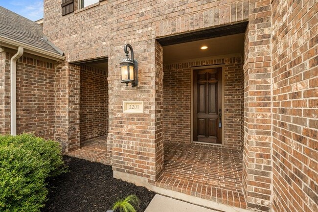 Building Photo - 2201 Quarry Loop