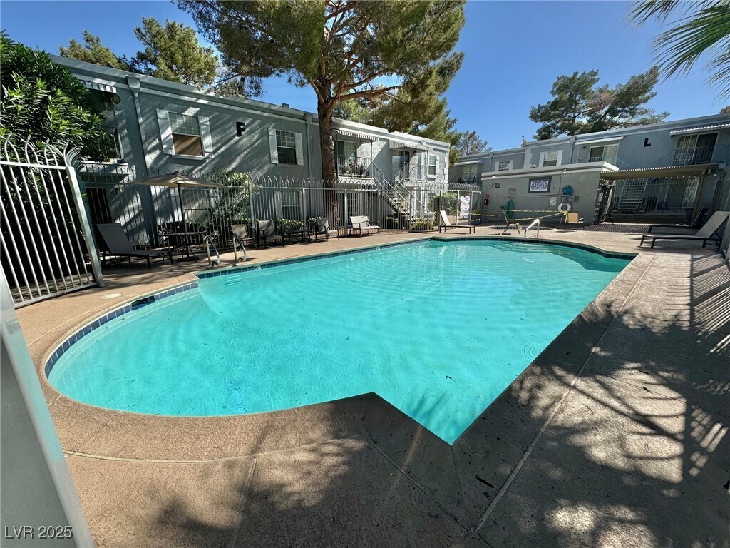 Foto del edificio - 3823 S Maryland Pkwy