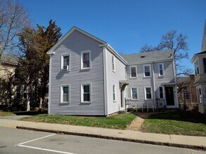Building Photo - 74 Sandwich St