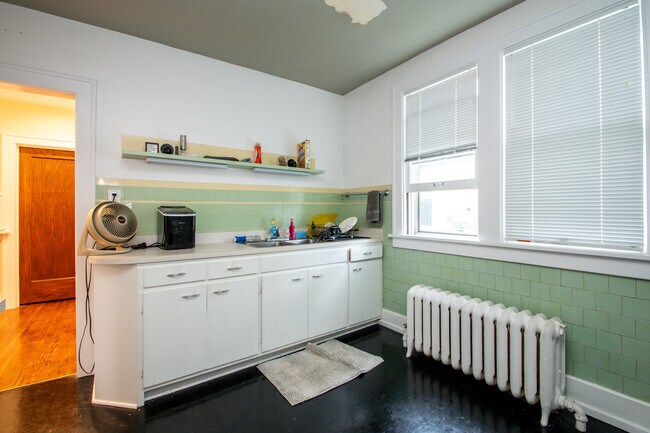 Foto del edificio - 1411 W Barker Ave