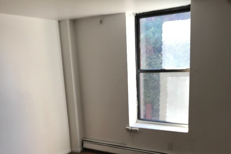 Foto principal - 603 Warren St