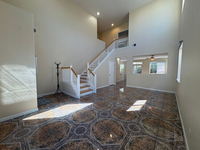 Building Photo - 687 Rockspray Cir