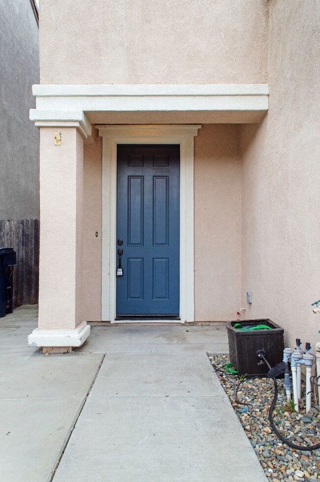 Building Photo - 3249 Torrance Ave