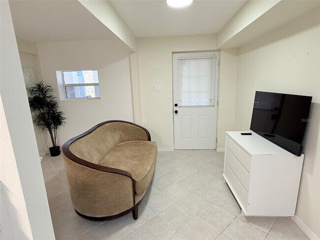 Foto del edificio - 707 40th St W