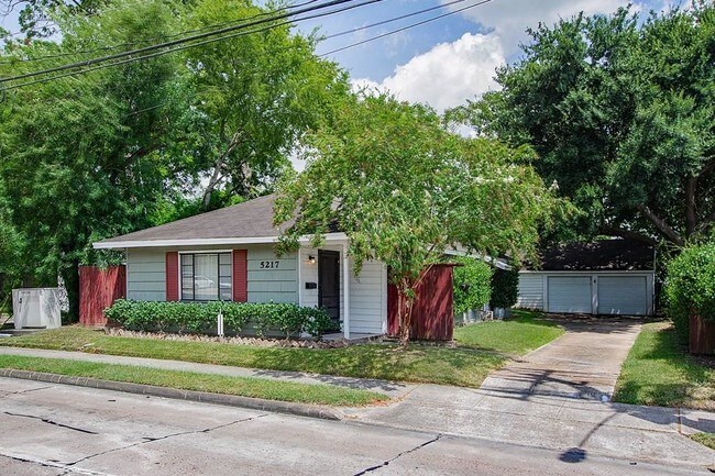 Foto del edificio - 5217 Scott St