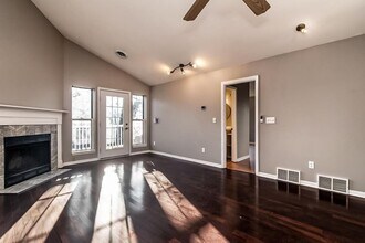 Building Photo - 905 Harbor House Dr