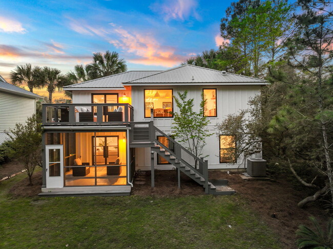 Building Photo - 96 Tradewinds Dr