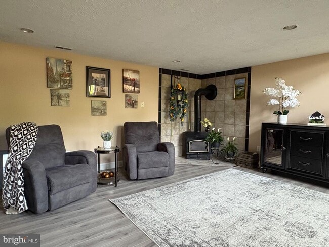 Building Photo - 803 Scott Cir