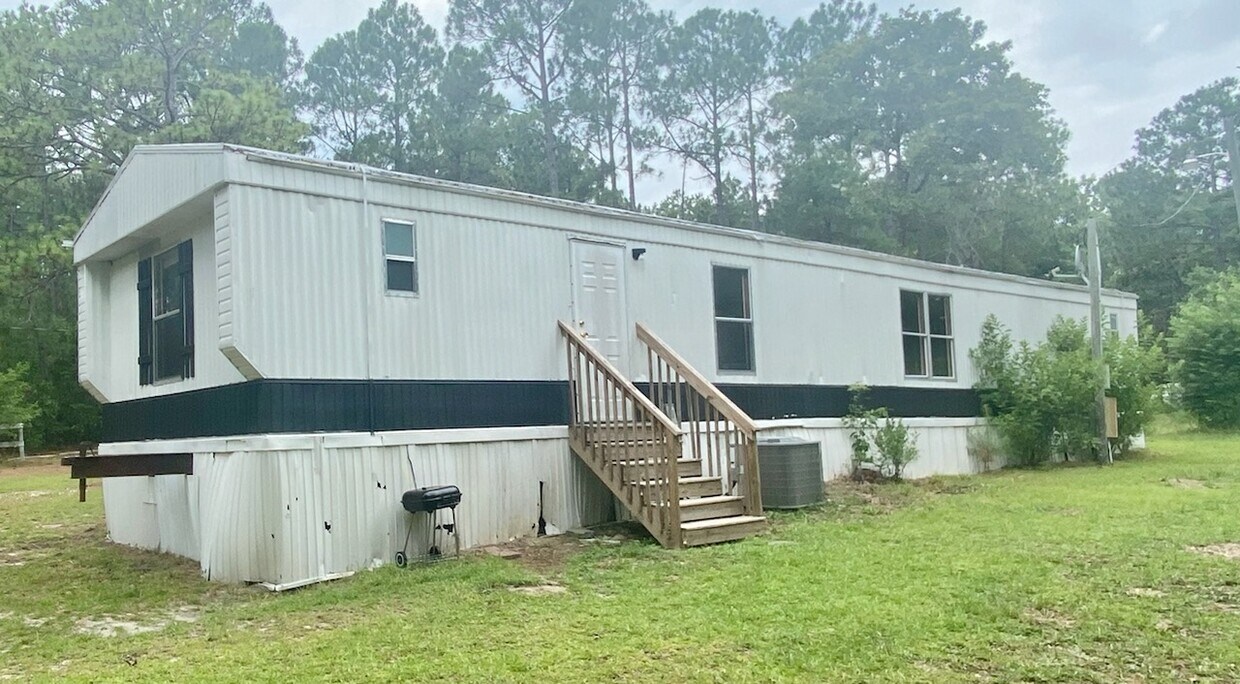 Building Photo - 134 Ed Thomas Rd