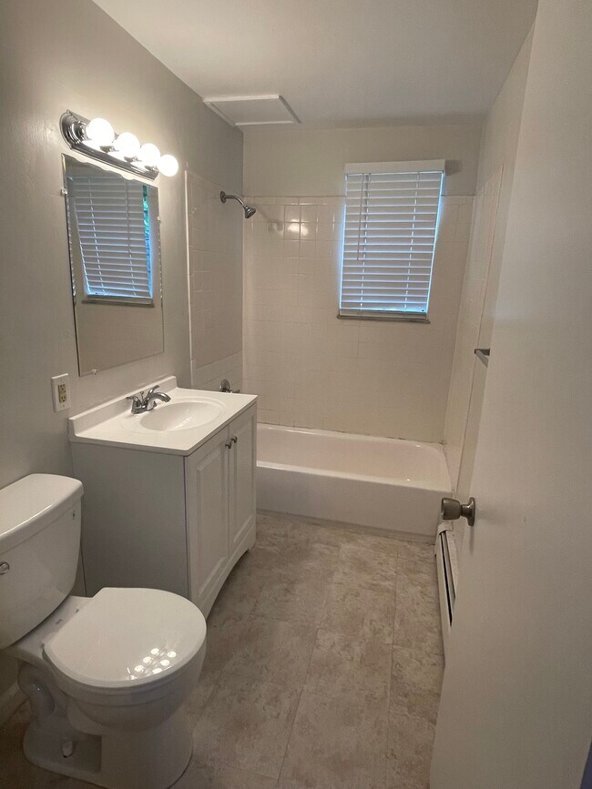 Foto del edificio - 340 Charter Oak St
