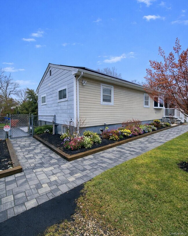 Building Photo - 39 Musket Dr