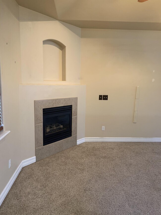 Foto del edificio - 464 1/2 Chatfield Ln