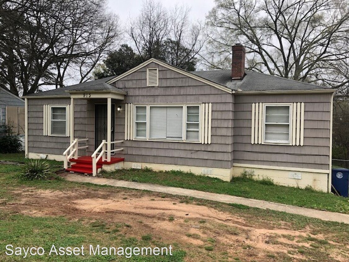 Primary Photo - 3 br, 1 bath House - 913 Five Mile Rd