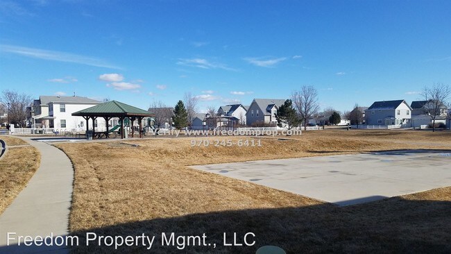 Building Photo - 3 br, 2 bath Apartment - 1163 Inverness Way
