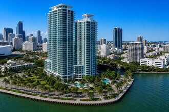 Building Photo - 1717 N Bayshore Dr