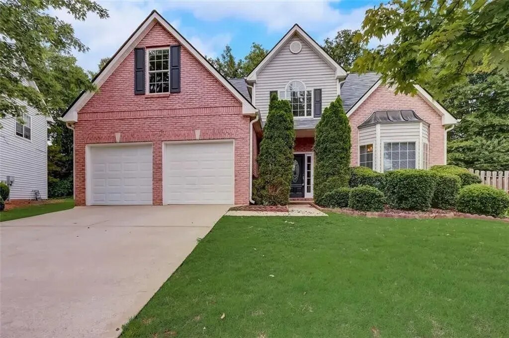 Frente - 2356 Hampton Park Dr