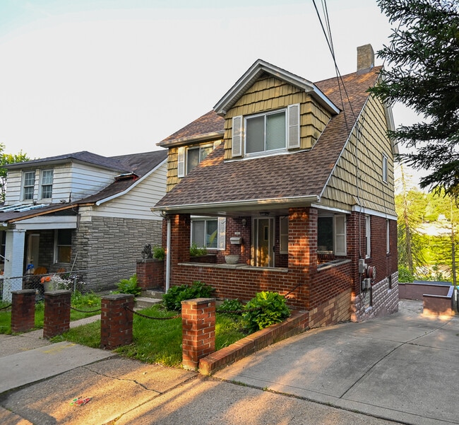 Photo - 1510 Nobles Ln House