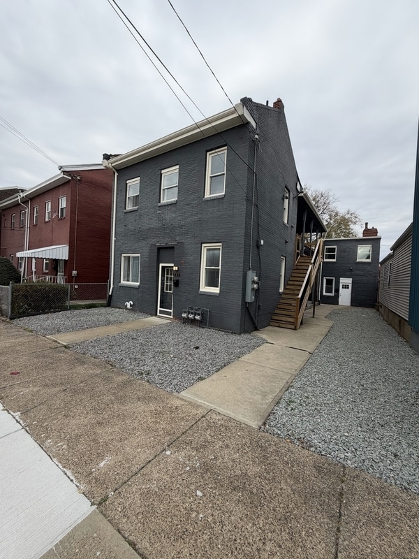 Building Photo - 121 44th St