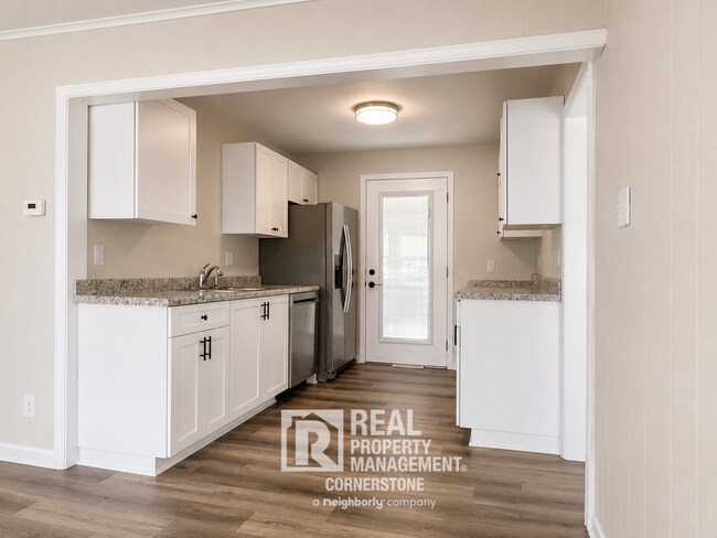 Foto del edificio - 8620 Portage Rd