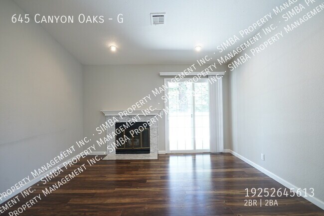 Foto del edificio - 645 Canyon Oaks Dr