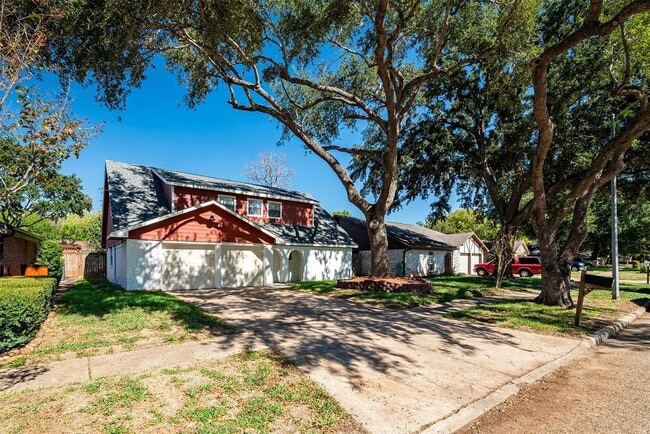 Building Photo - 11530 Green Glade Dr