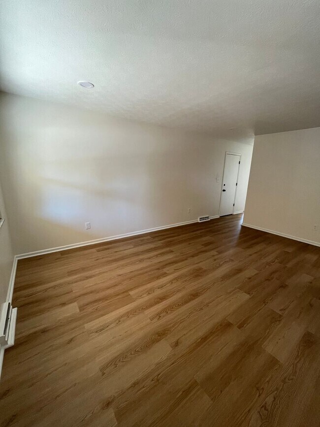 Foto del edificio - 1644 Durbridge Rd